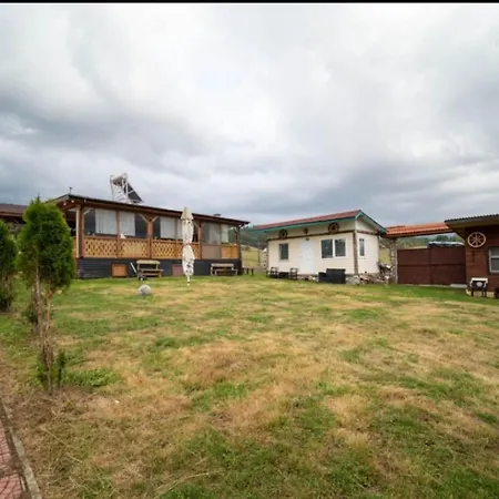 Къщи За Гости バタク