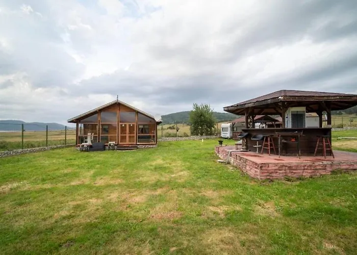 ゲストハウス Къщи За Гости バタク