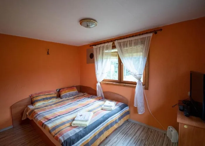 Къщи За Гости バタク